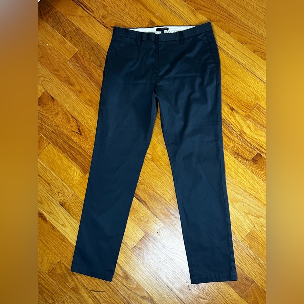 Banana Republic  Fulton Skinny Rapid Movement Charcoal Gray